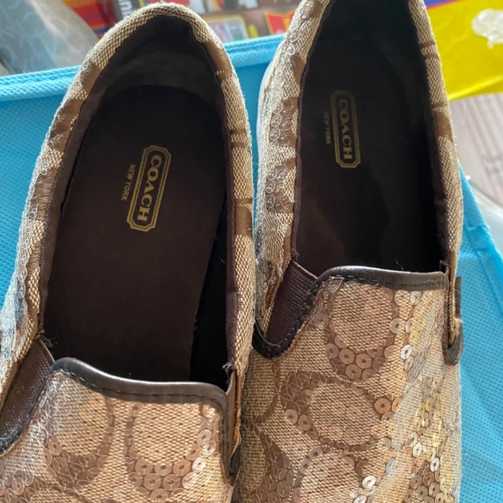 beautiful slippers for women! - Picture 2 of 6